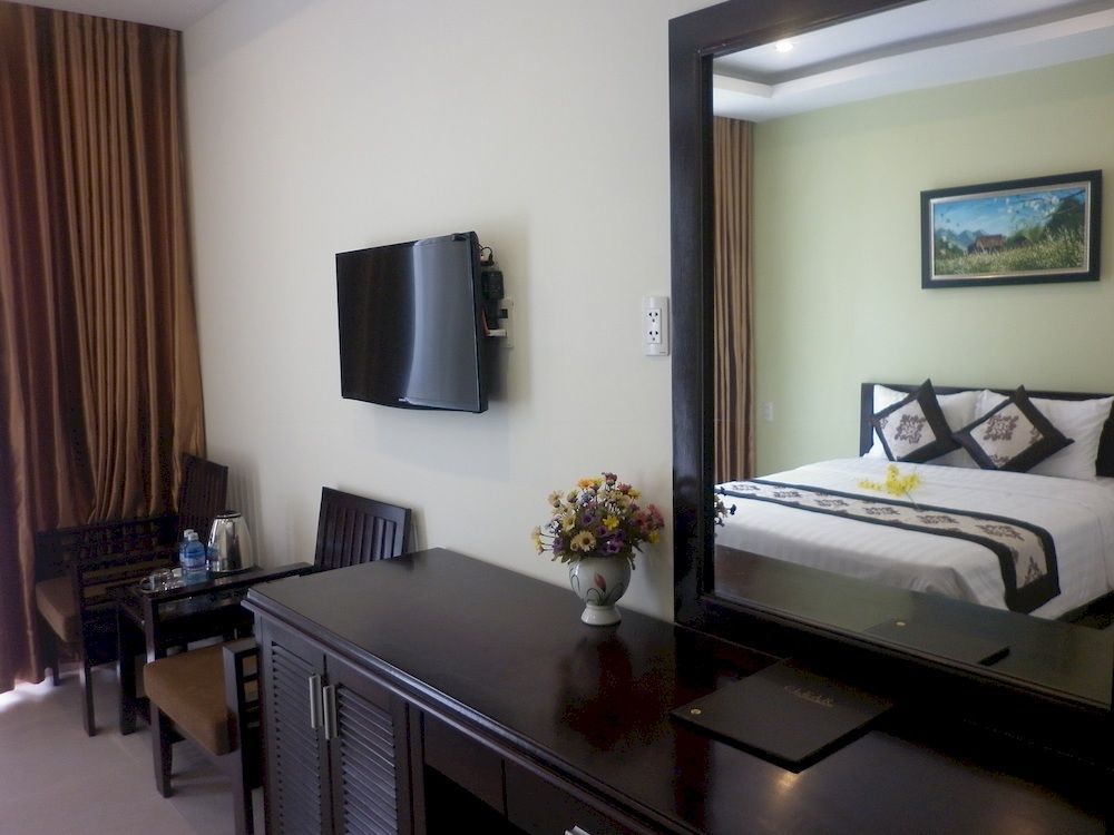 Tay Bac Hotel Дананг Экстерьер фото